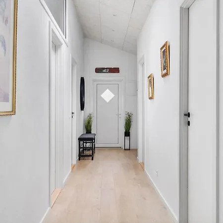 0330-romo-praestekraven-3 Mølby